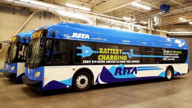 Woman rescued from crashed, smoky car by RFTA bus driver - Vimarsana News